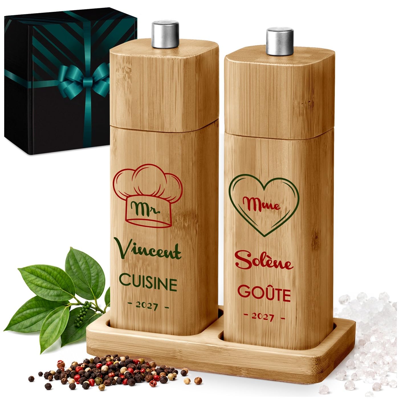 Maverton - Moulin a Poivre et Moulin a Sel en Bambou avec impression pour des amoureux – Salière et Poivrière 50×50×152mm – Cadeau Personnalisé Parents - Idee Cadeau Couple Original - lui et elle