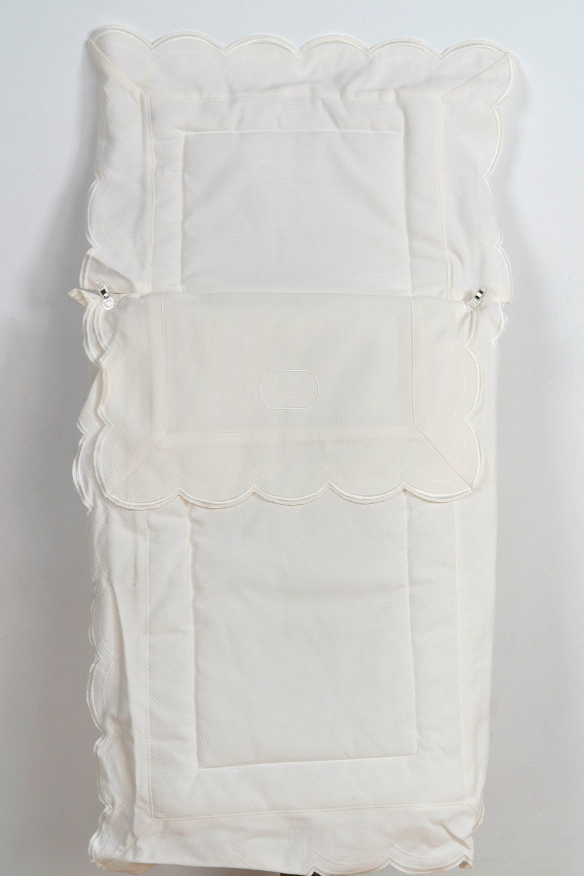 Saco universal 4 usos: para silleta de paseo, colchoneta para silleta, edredón de capazo y colcha de capazo. De regalo burbuja universal de silleta