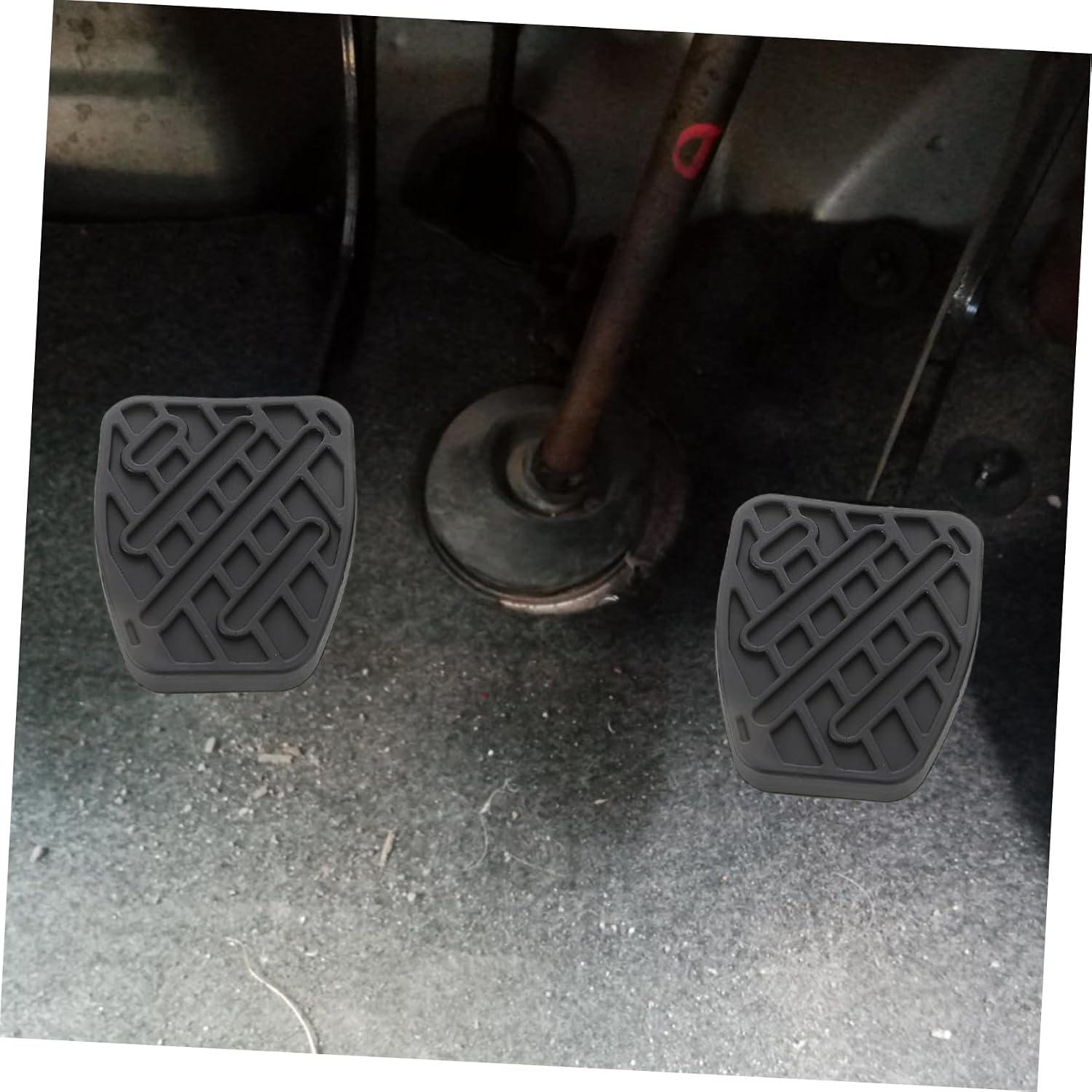 Mikinona 4pcs Anti-Slip Rubber Clutch and Brake Pedal Pads Easy to Install Long-Lasting Traction Enhancements for Enhanced Safety Compatible with Nissan Models