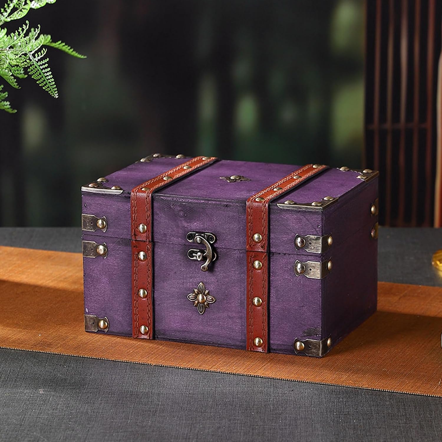 Vintage Treasure Chest Box Wooden Small Wooden Treasure Chest Jewelry Storage Box Decorative Treasure Chest for Home Bedroom Decor (Purple)