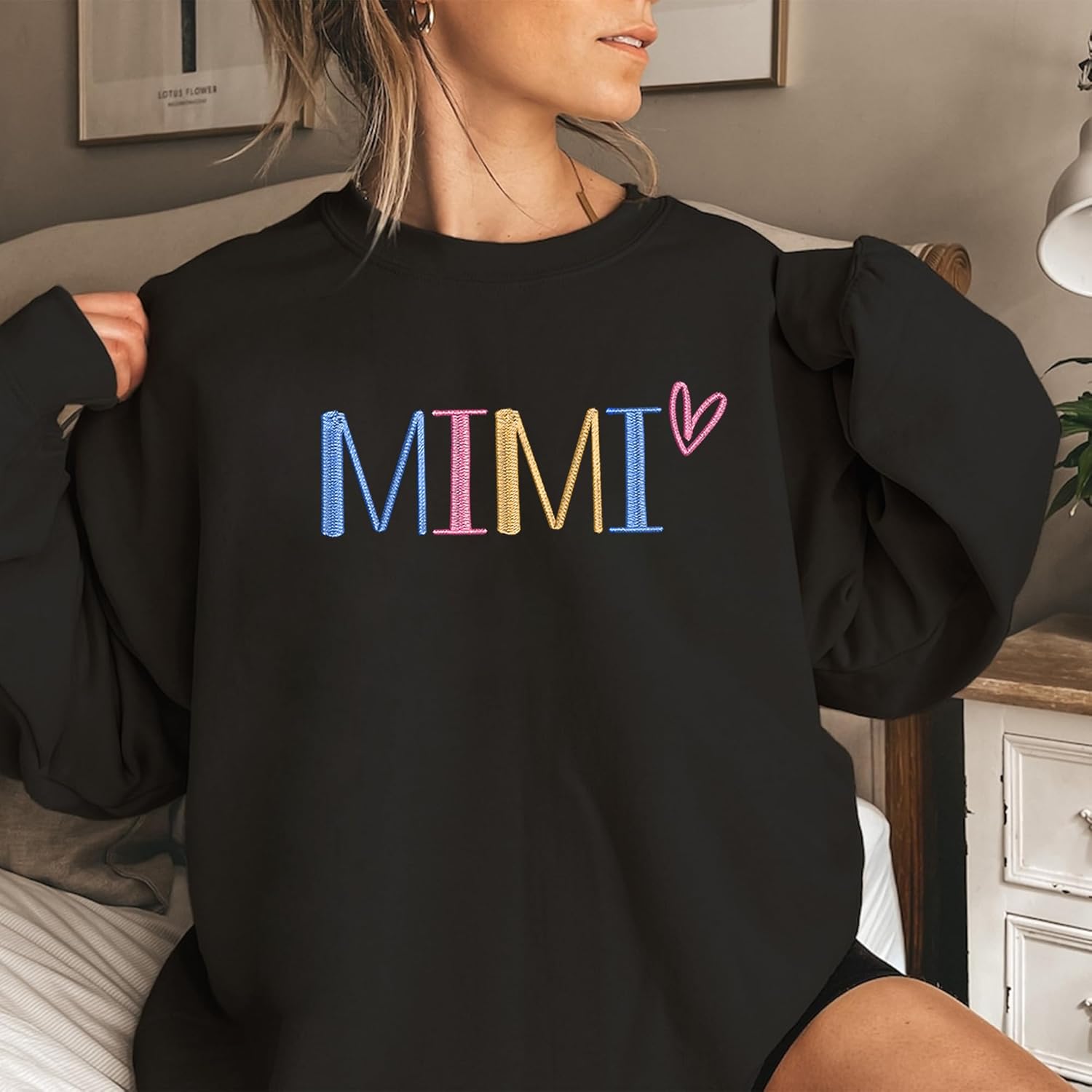 GODMERCH Embroidered Mimi Sweatshirt, Gifts Birthday Mothers Day for Mimi, Embroidery Crewneck Sweatshirts for Women - Image 2