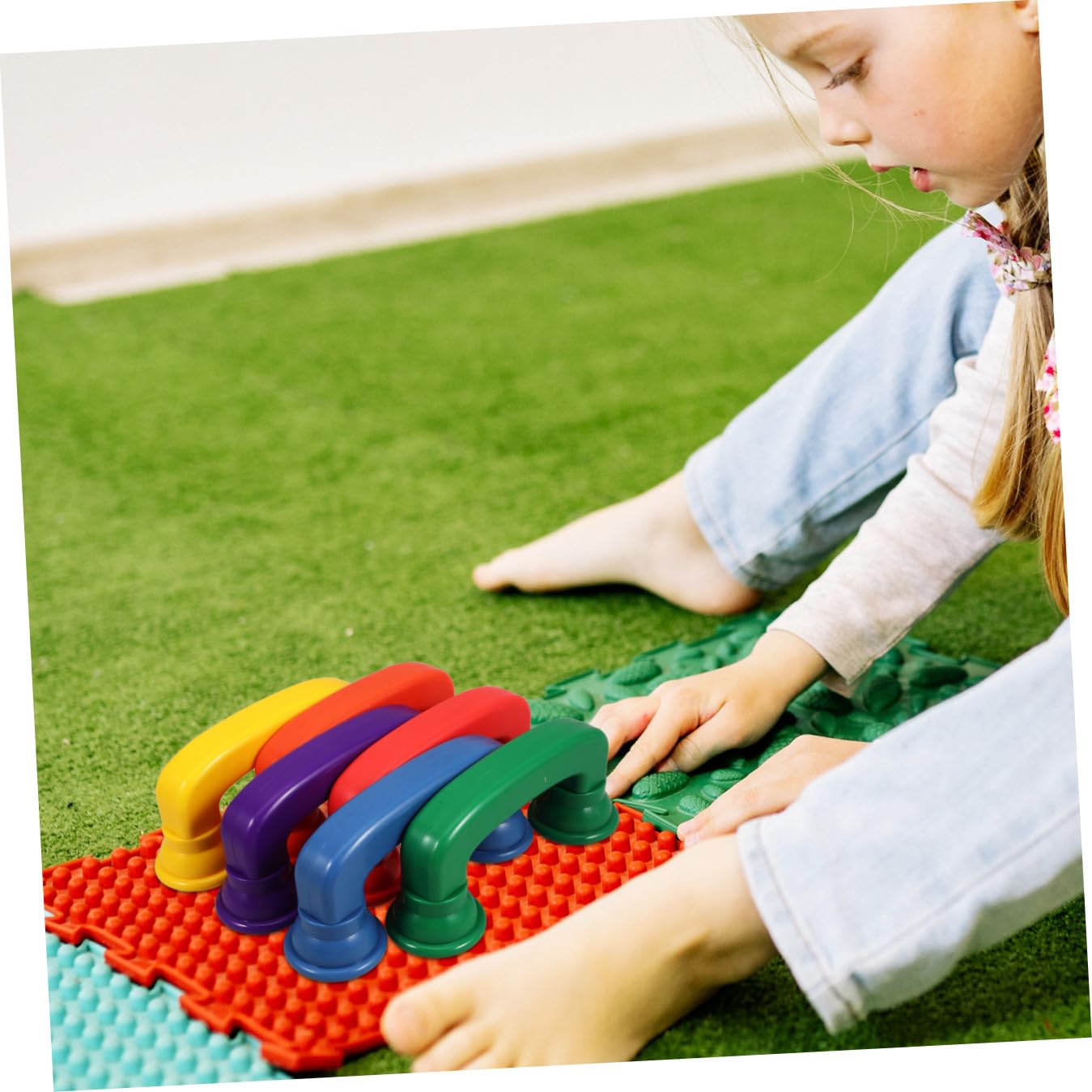 Telefono Giocattolo Sussurrante Set da 12 Pezzi in Plastica Colorata Gioco Educativo per Piccoli Design Ergonomico Stimola Capacità Uditive e Coordinazione Occhio-Mano per la