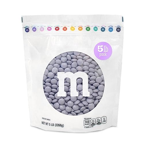 Miniatura 32 de M&M'S Caramelos de chocolate con leche azul, 5 libras de M&M'S en paquete resellable para barras de caramelo, 4 de julio, Día de los Caídos