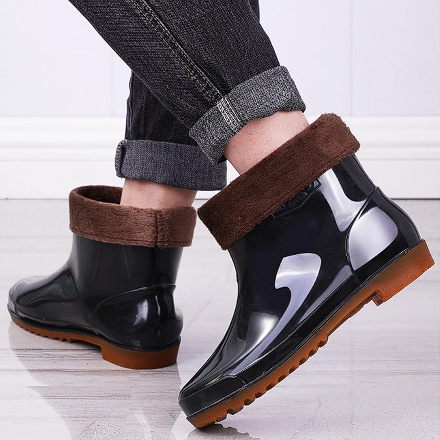 メンズキッチン防水レインブーツ、黒ショートPVCワークブーツ、滑り止めソール付き、春秋用 レインブーツ