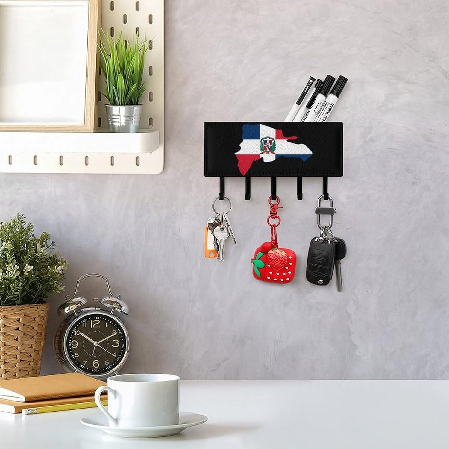 Dominican Republic Map Flag Key Holder Wall Mount PU Leather Key Rack Key Hanger Mail Organizer Bathroom Kitchen