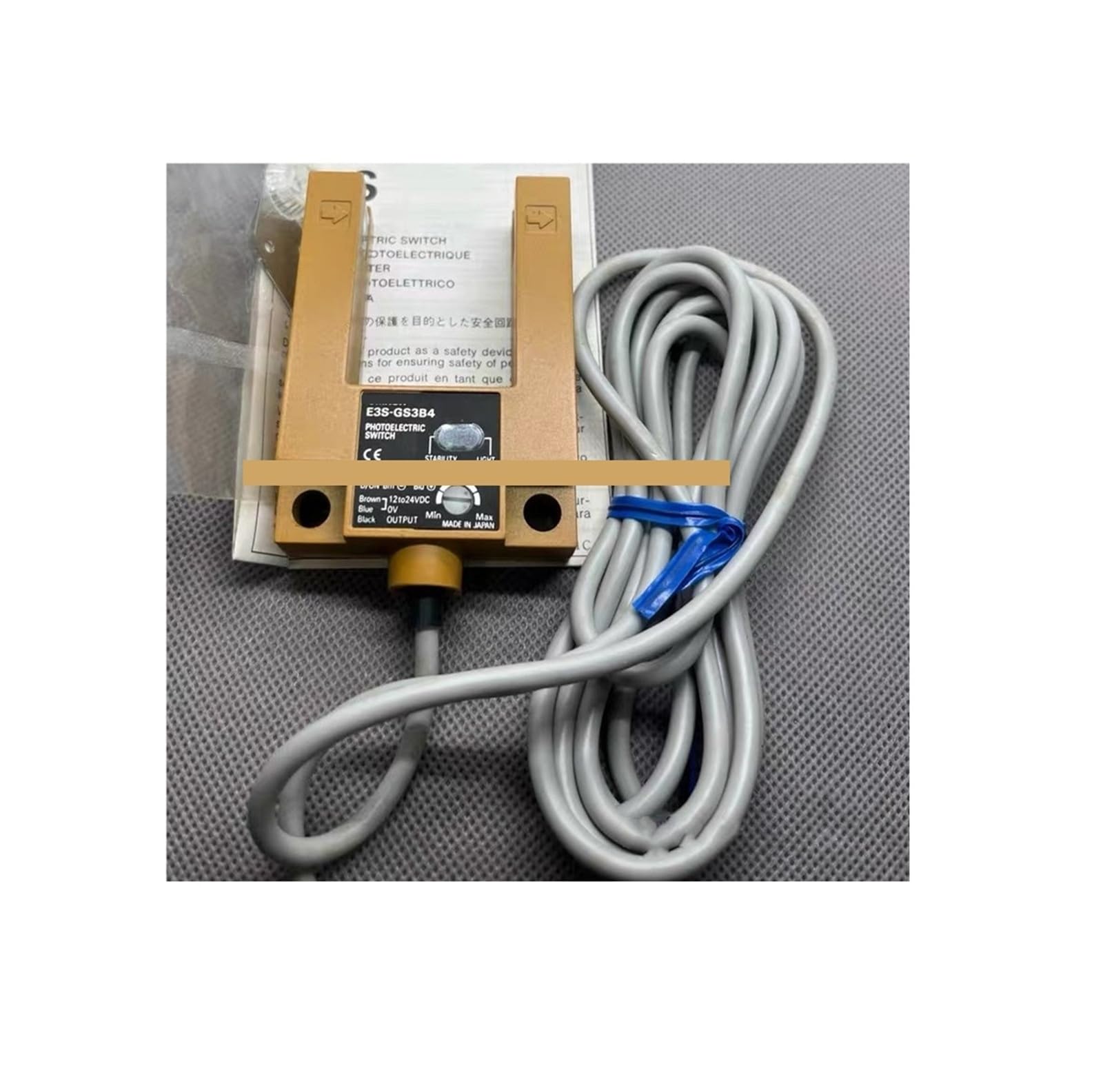 HHB18I 2PCS photoelectric switch sensor E3S-GS3B4 PNP