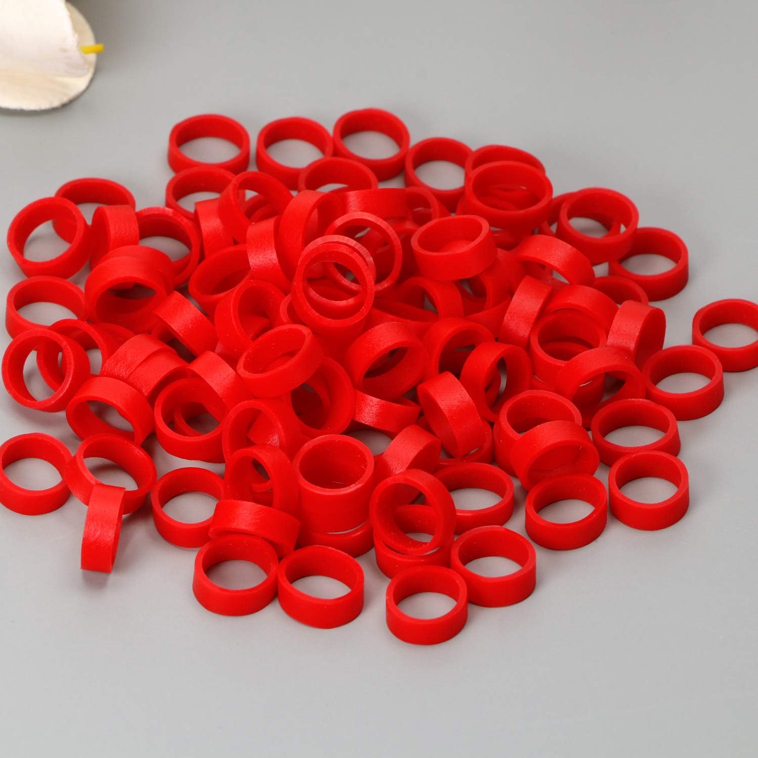 ONLYKXY 100 Pieces Silicone Cable Ties, Data Lines Silicone Cord Ties, Reusable Rubber Rings, Power Cable Tie Straps, Elasticity Coil Ring, Rubber bands (Red)