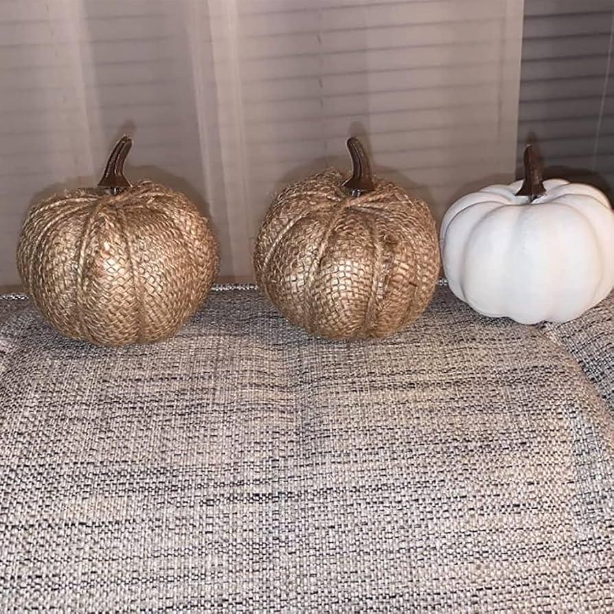 DOJoykey 7 zucche artificiali, zucca bianca di grandi dimensioni per la decorazione di Halloween del raccolto autunnale del Ringraziamento DOJoykey 7 zucche artificiali, zucca bianca di grandi dimensioni per la decorazione di Halloween del raccolto autunnale del Ringraziamento