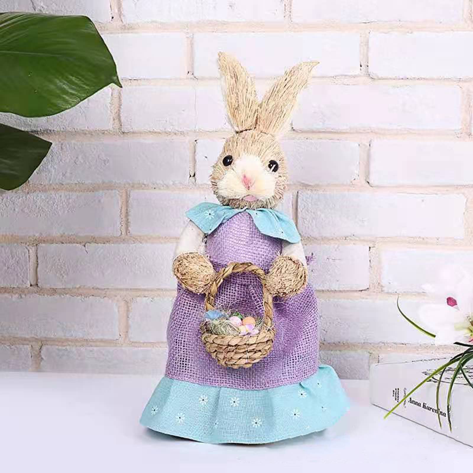 Wnvivi Coniglio di Paglia Artificiale,Statuetta del Coniglietto di Pasqua,Statua di Coniglio Realistica Carina per Decorazioni d'Arte del Cortile di Pasqua(Viola)