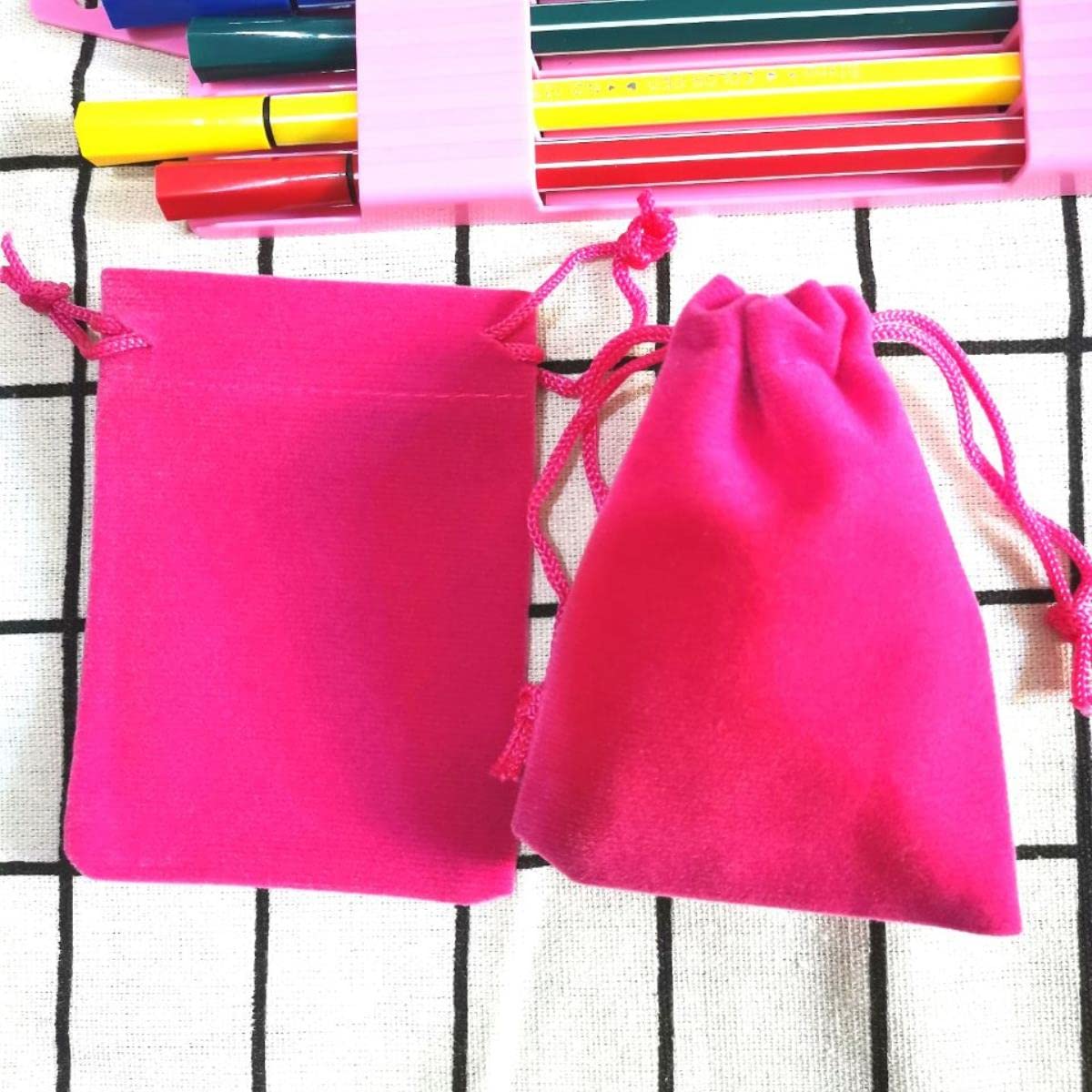 100 Pcs/Lot Velours Cordon Sacs Bijoux Paquet Sacs Velours Cadeau Sacs Noël Mariage Emballage Cadeau SacsPetites Pochettes-Vin Rouge,7x9cm