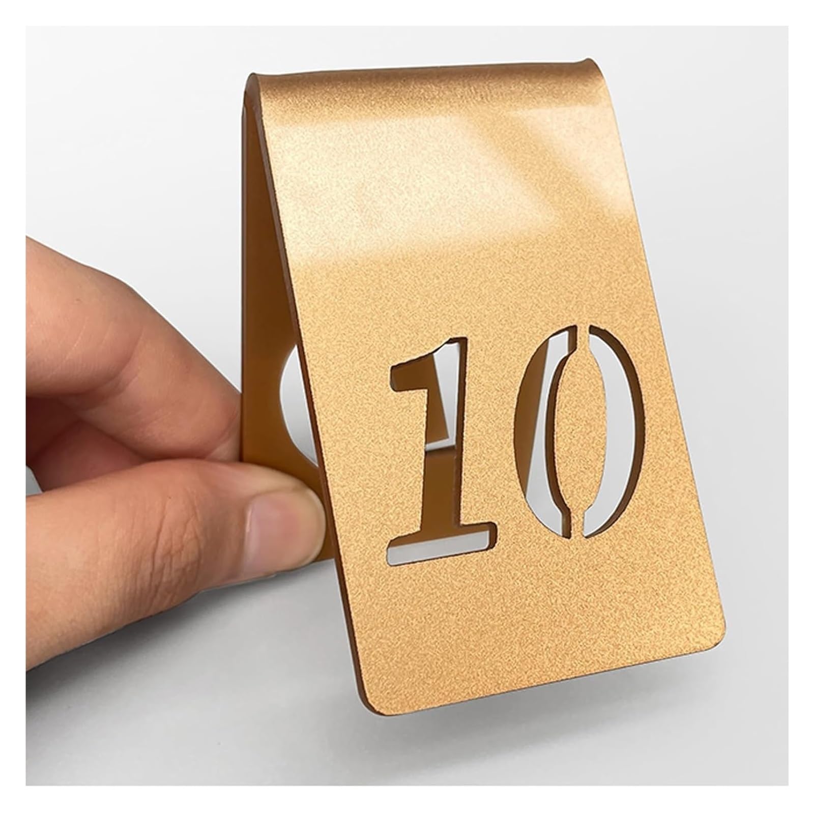 Soporte para números de mesa en forma de V, estilo tienda de campaña acrílica de doble cara, perfecto para bodas, restaurantes, cafeterías, múltiples (41-45, 4 x 6,5 cm)