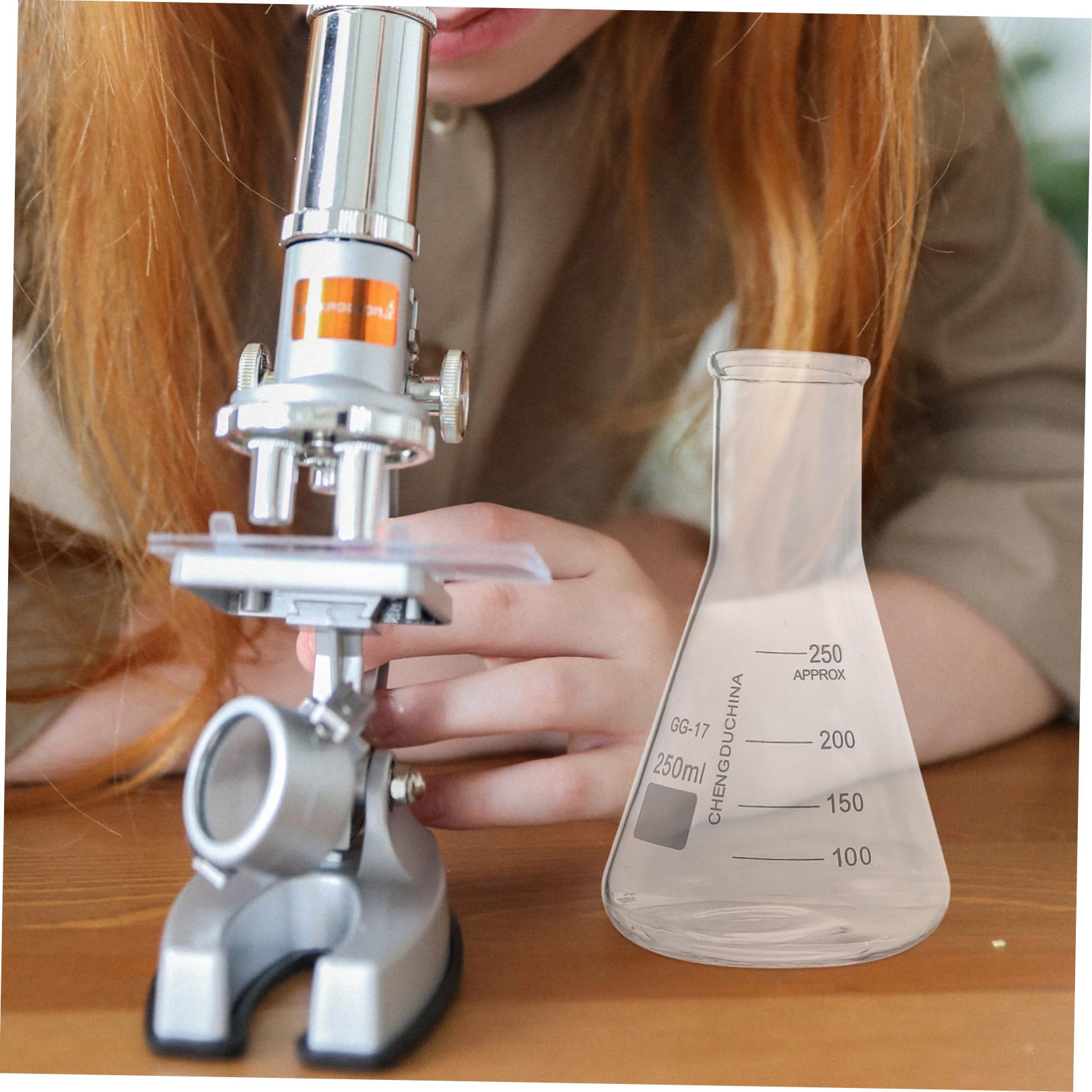 9pezzi Vetreria da Laboratorio in Vetro Premium Becher Cilindri Graduati e Fiasche Coniche Resistenti Capacità con Scala Chiara per Misurazioni Accurate in Scienza e Cucina