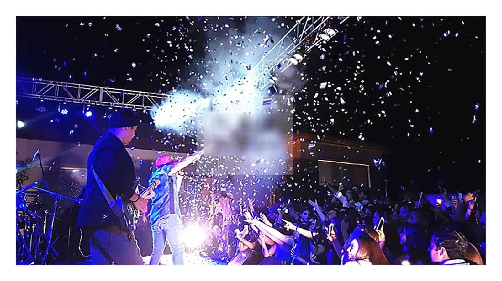 Konfetti-Maschine Konfetti-Launcher-Flower-Bühnen-Effekt-Kanone LED Confetti-Maschine mit. LED for Party-Hochzeits-Dekoration Für Hochzeitsfeier Dekoration