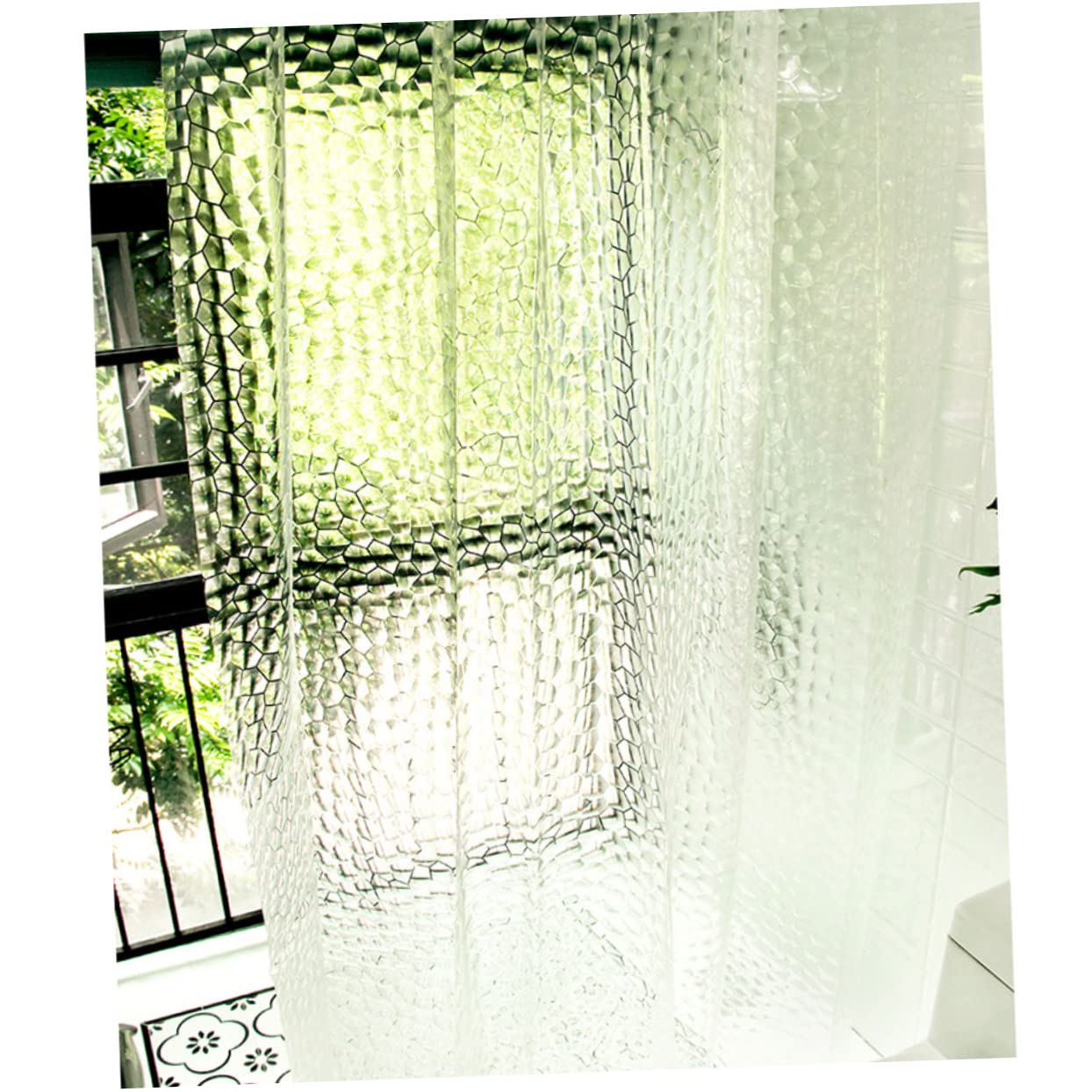 Rideau douche EVA semi-transparent pour une salle de bain lumineuse et protégée de l'eau