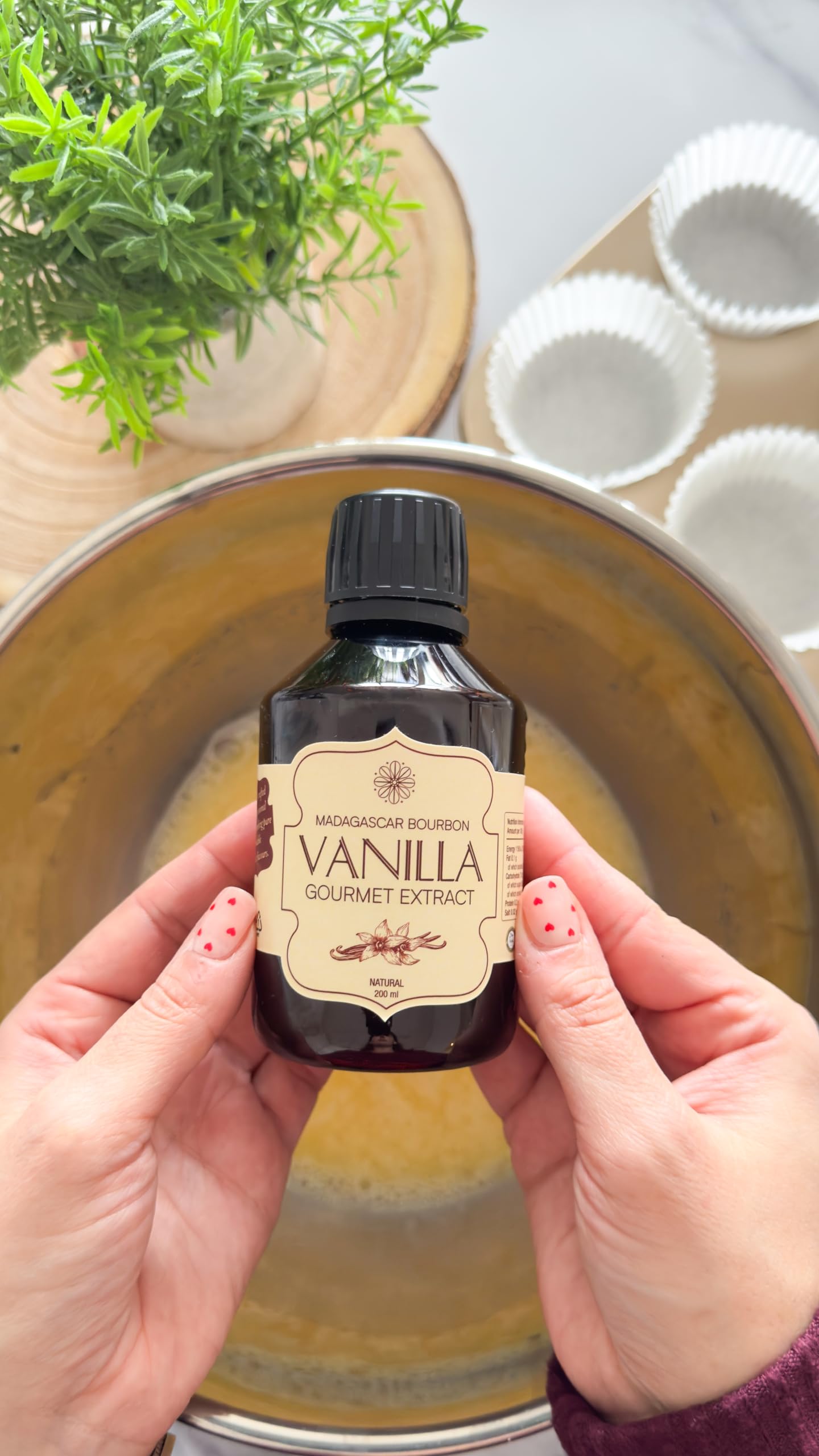 Vanilla Scientific Pure Bourbon Gourmet Vanilla Extract with Seeds - Madagascar 100% Natural Extract for Baking and Cooking - Alcohol Free, Gluten Free, Vegan, 500ml