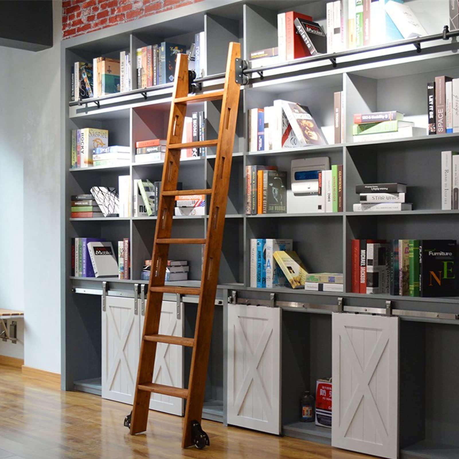 Matériel pour échelle coulissante noire de 0,9 à 6,1 m avec rouleaux de sol pour bibliothèque