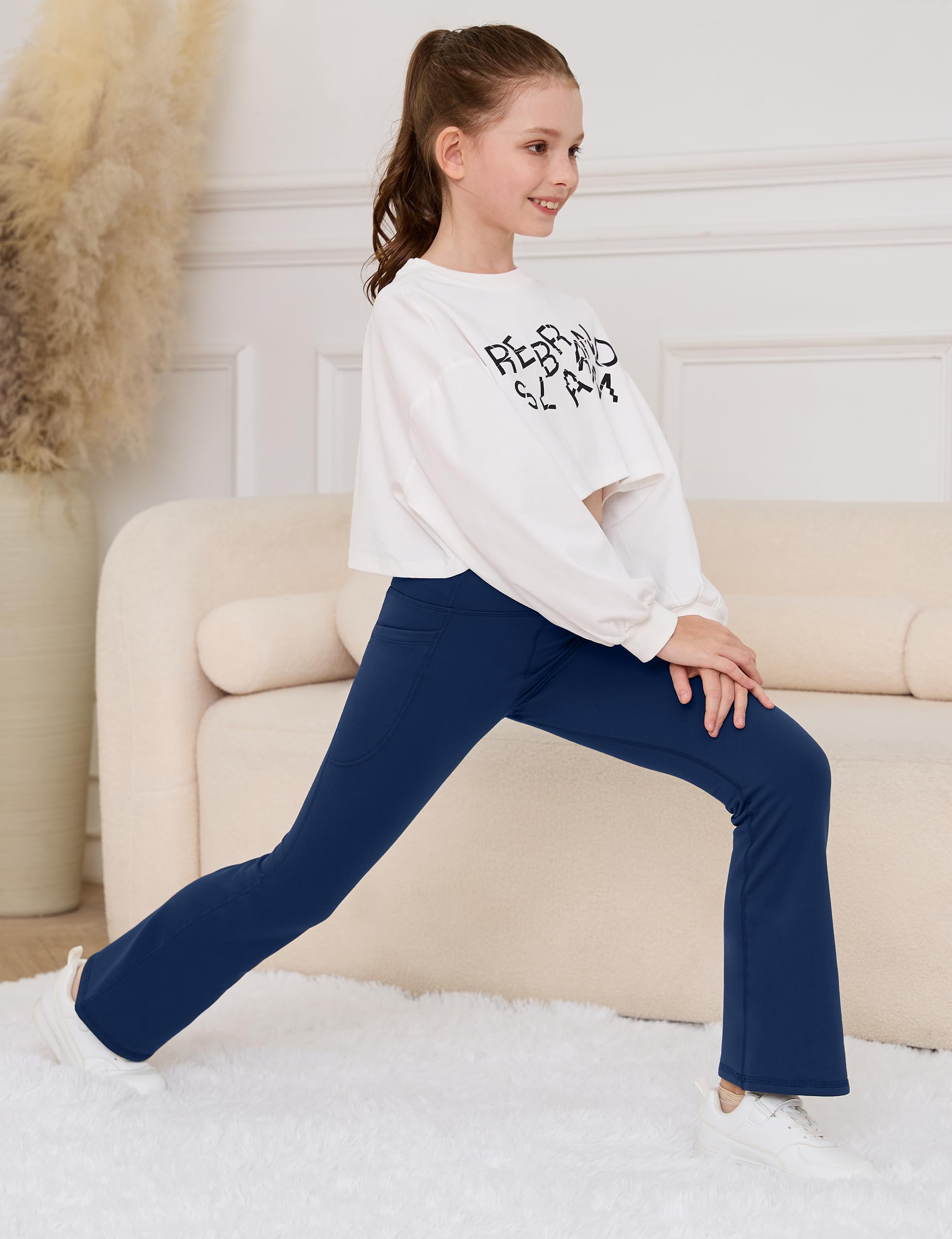 Desol Paquete de 2 leggings acampanados con forro polar para niñas con bolsillos, pantalones de yoga de cintura alta, pantalones térmicos de invierno
