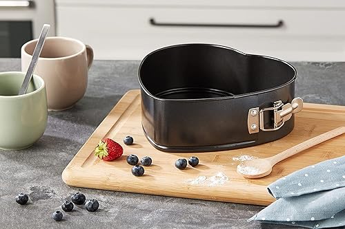 Miniatura 3 de IBILI Molde de molde antiadherente con forma de corazón con base suelta para hornear, hecho en España, 8.6 x 3 pulgadas, 8.7 in x 3.0 in