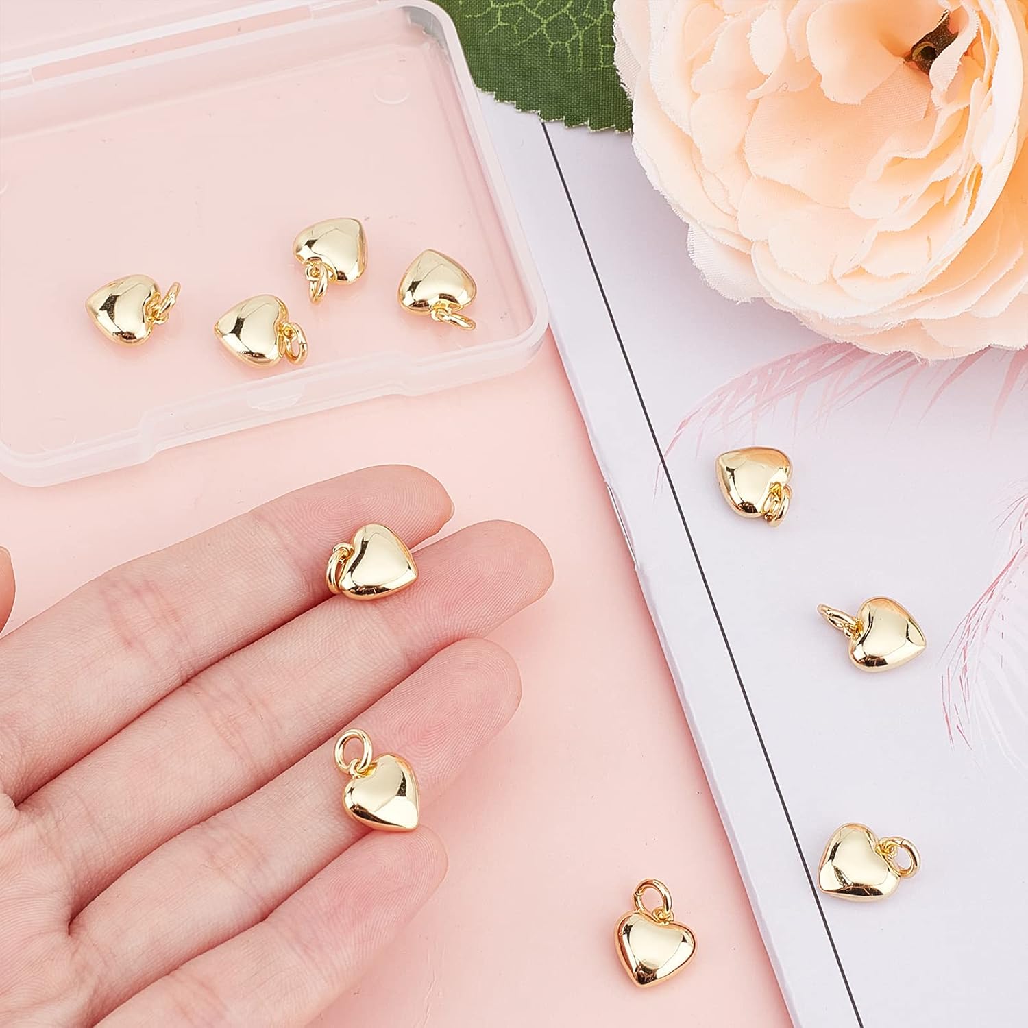 Beebeecraft 1 doos 20 stuks hart bedels, 18k verguld messing