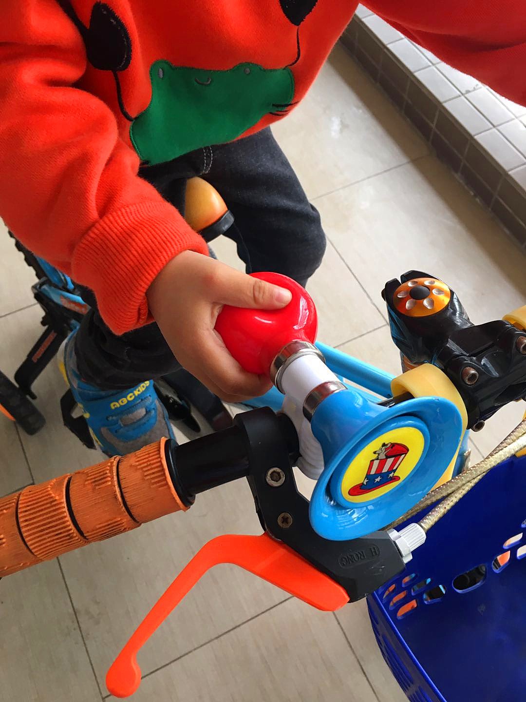 Campanello in corno per bambini