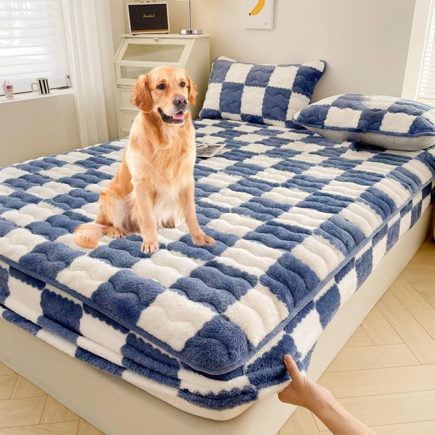 Flannel Fitted Sheet Velvet Checkered Bedding Mattress Protector with 12'' Deep Pocket,Winter Warm Fuzzy Fitted Sheet Noiseless Plush Mattress Topper Cover (Khaki,35x79inch)