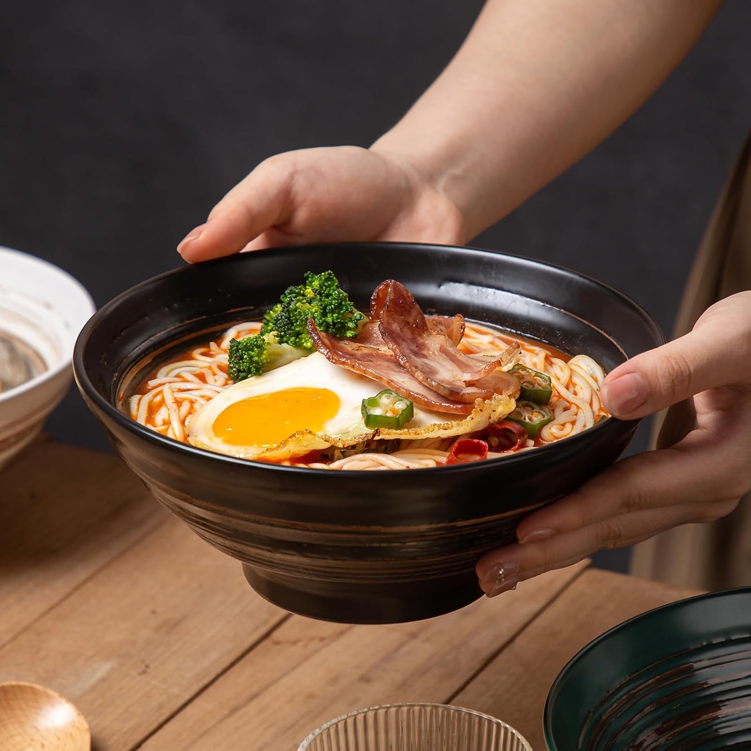 YUN TAO Ceramic Ramen Bowls Set of 4, 35 oz Large Japanese Style Serving Bowls for Salad,Udon, Soba, Pho,Pasta, Asian Soup Noodle,Suitable as Housewarming Gifts - Image 4