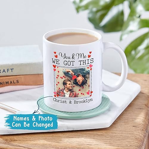 Miniatura 4 de Taza personalizada con foto para pareja, You & Me We Got This Cup, regalos para parejas, taza de pareja con imagen personalizada y nombres, regalos