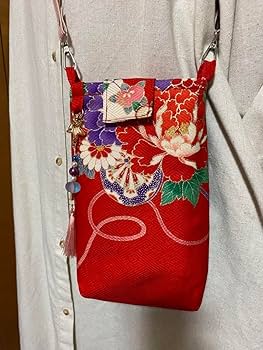 【ハンドメイド】和装リメイクショルダーバッグ Amazon.co.jp: 着物リメイクショルダーバッグ (内 ピンク) : おもちゃ