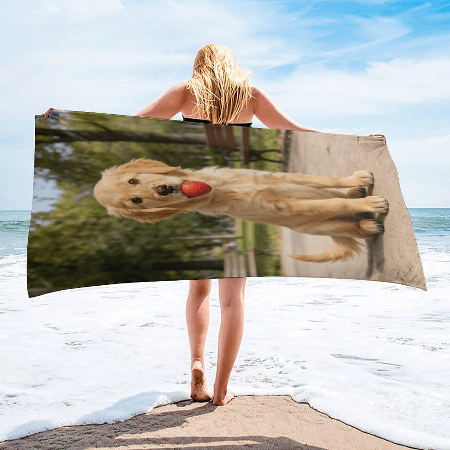 Cute Golden Retriever Bath Towel, Highly Absorbent & Quick Drying Beach Towel, Compact & Lightweight Pool Towel for Bathroom, Beach, Pool, Gym, Spa, and Hotel Use