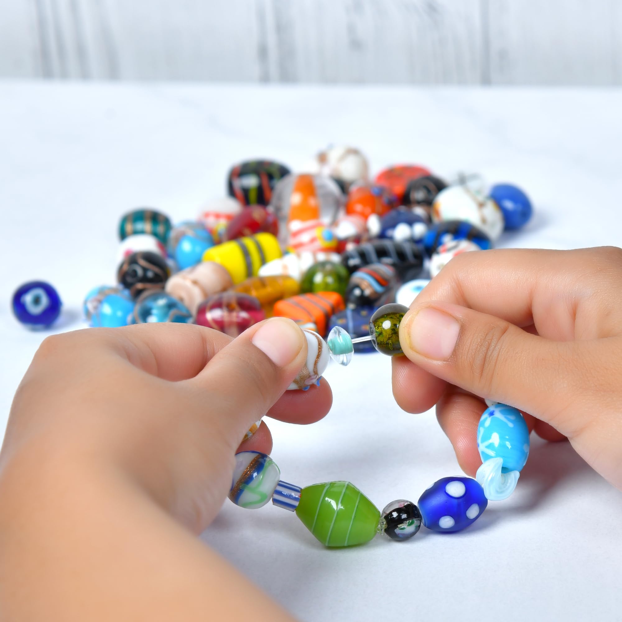 0,23 kg torba z różnorodnymi szklanymi koralikami do robienia biżuterii, mieszanka koralików Lampwork Murano na bransoletki i naszyjniki, zestaw materiałów do robienia koralików, duże i