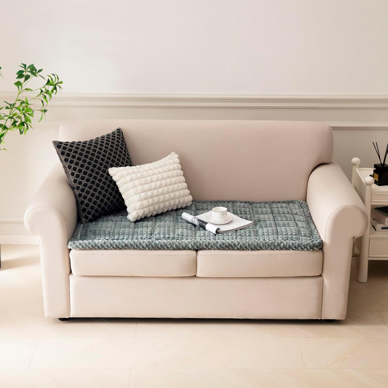 Quilted Loveseat Cover Non Slip, Flannel Sofa Protector for Pets, Machine Washable Couch Slipcover, 24/47/54/67/78 in (Bluegrey, Loveseat 54"x24")