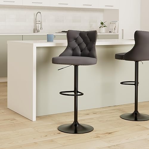 Miniatura 2 de Shenyon Juego de 2 taburetes de bar ajustables de terciopelo extra altos, tapizados con ribete clavado, sillas giratorias de altura de mostrador de