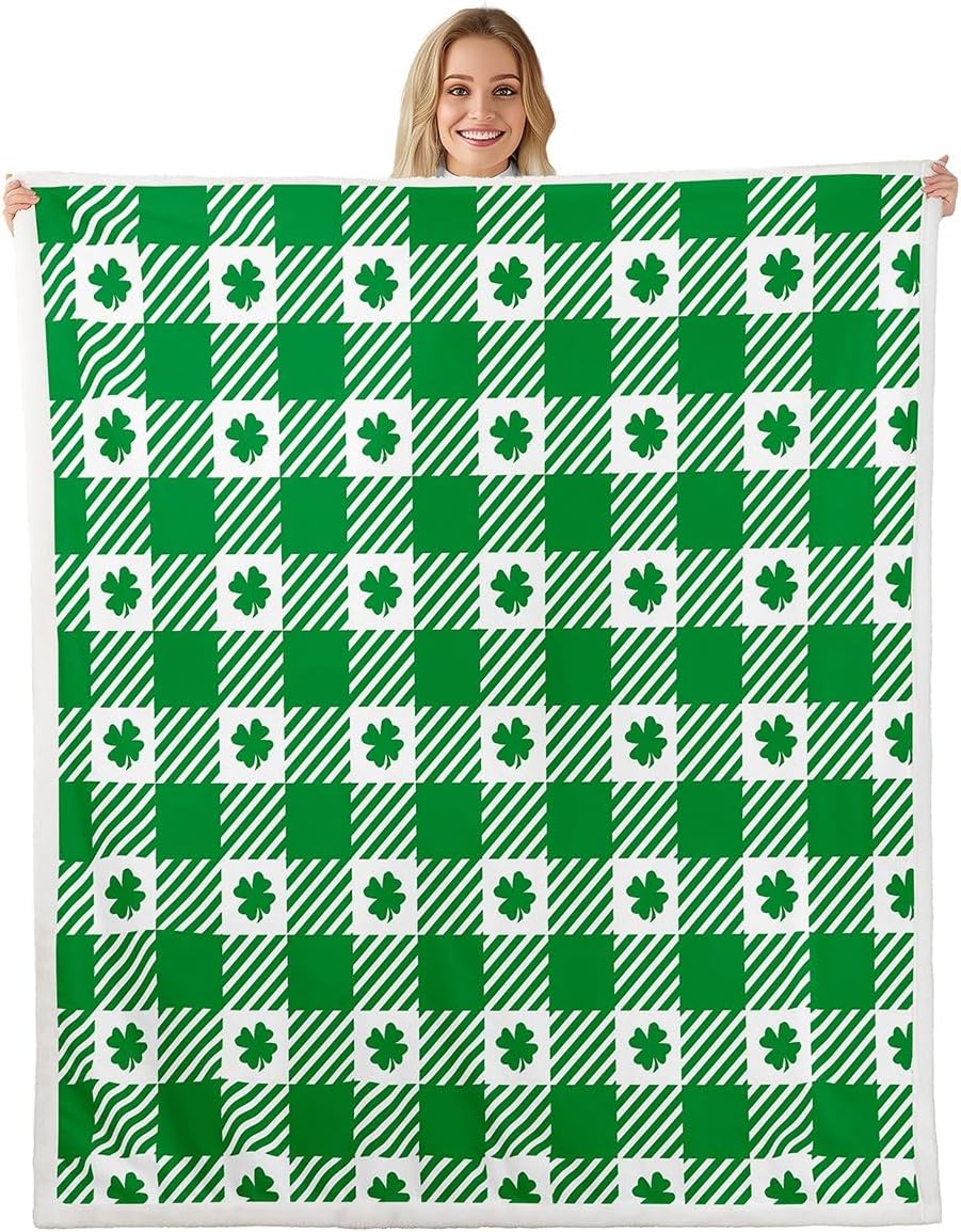 Manfei St. Patrick's Day Throw Blanket Cute Cat Green Clover Fleece Blanket, Lucky Shamrock Leaf Cozy Throws for Bed Couch Sofa, Kids Girls Room Decor, Soft and Breathable(60 x 80 Inches)