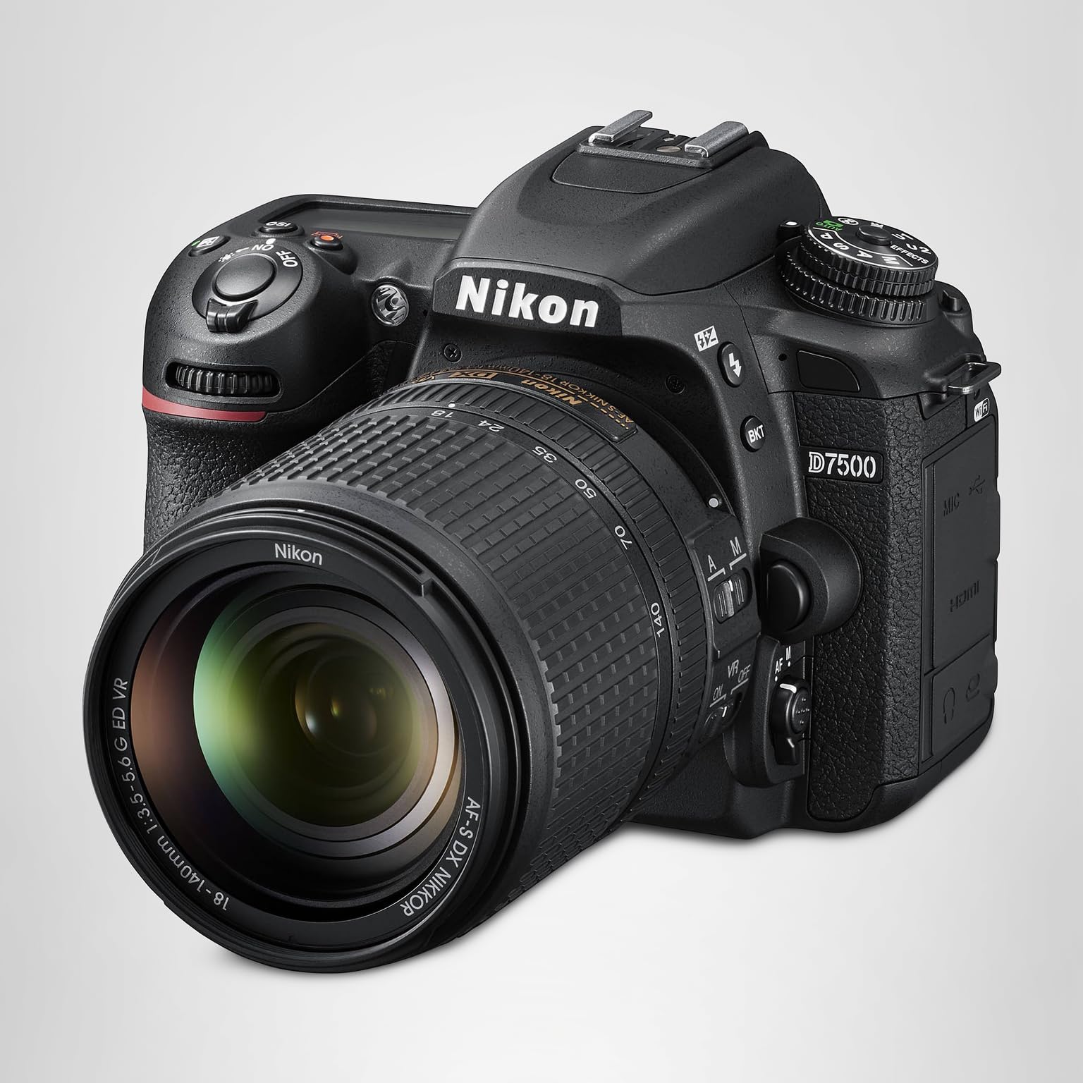 Amazon | Nikon D7500 デジタル一眼レフカメラ 18-140mm VRレンズ(1582