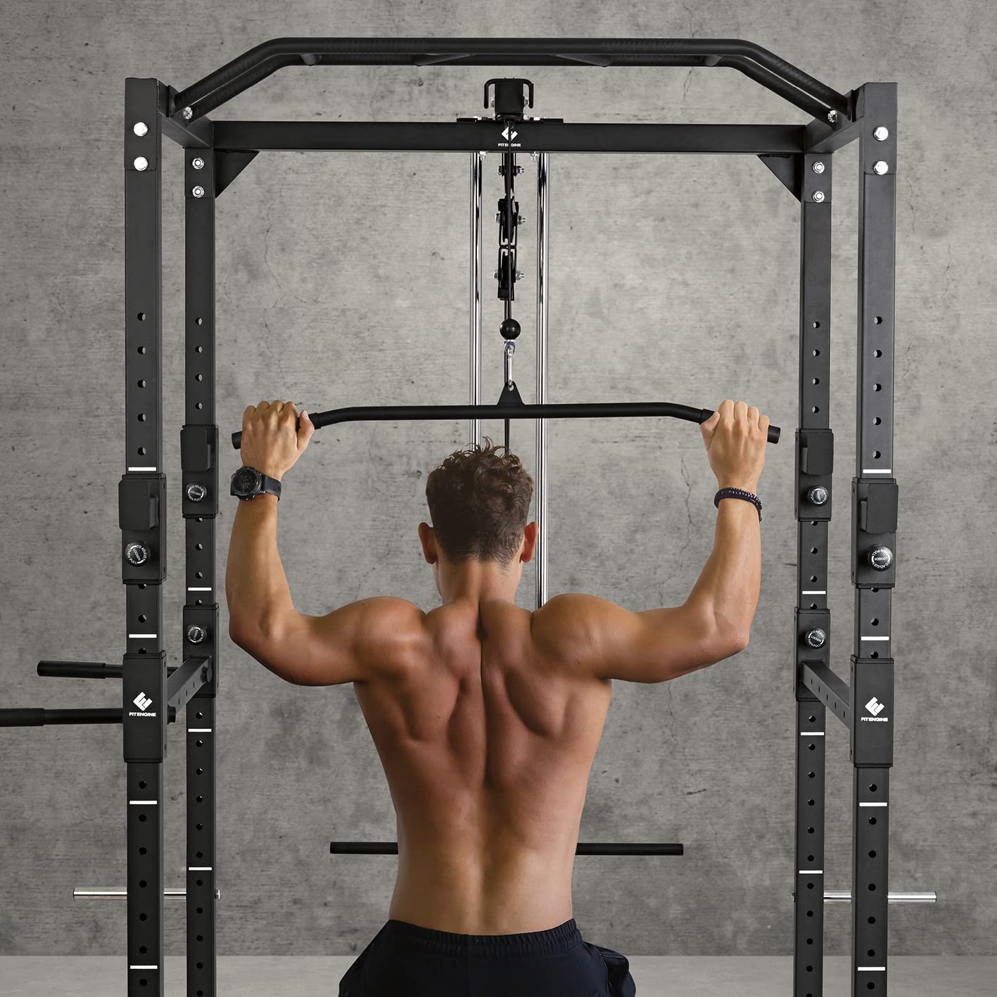 FitEngine Power Rack | Power Cage mit Latzug, Kabelzug, Dip-Station + Klimmzugstange | Variabel einstellbare Spotter für Langhantel