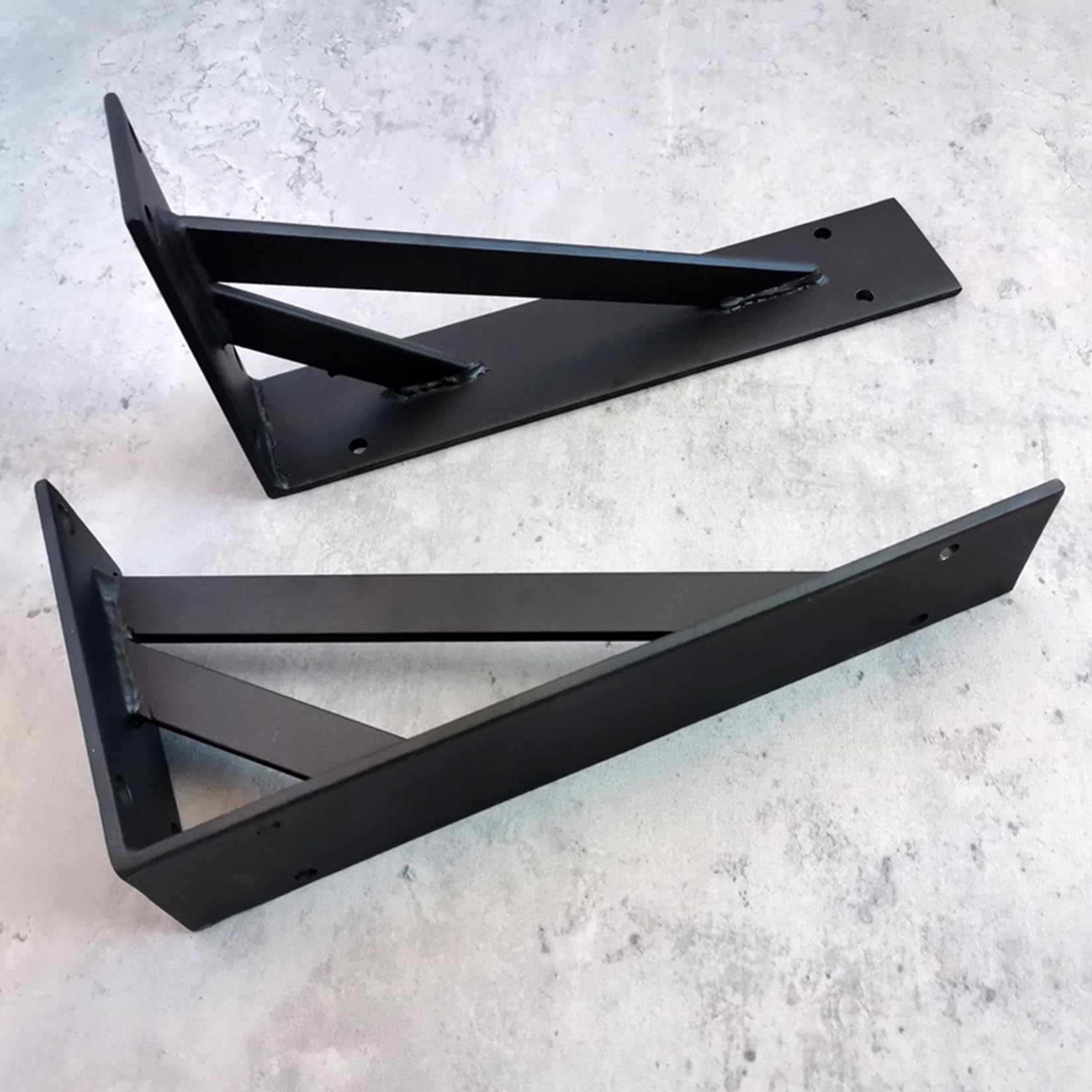 2 Stück Regalhalterungen,Schwimmenden Regalträger,Metall Schwerlast Konsole Wandwinkel,Dreieck Wandhalterungen Regalwinkel für Lagerregal,Bücherregal,mit Schrauben (70cm,Schwarz)
