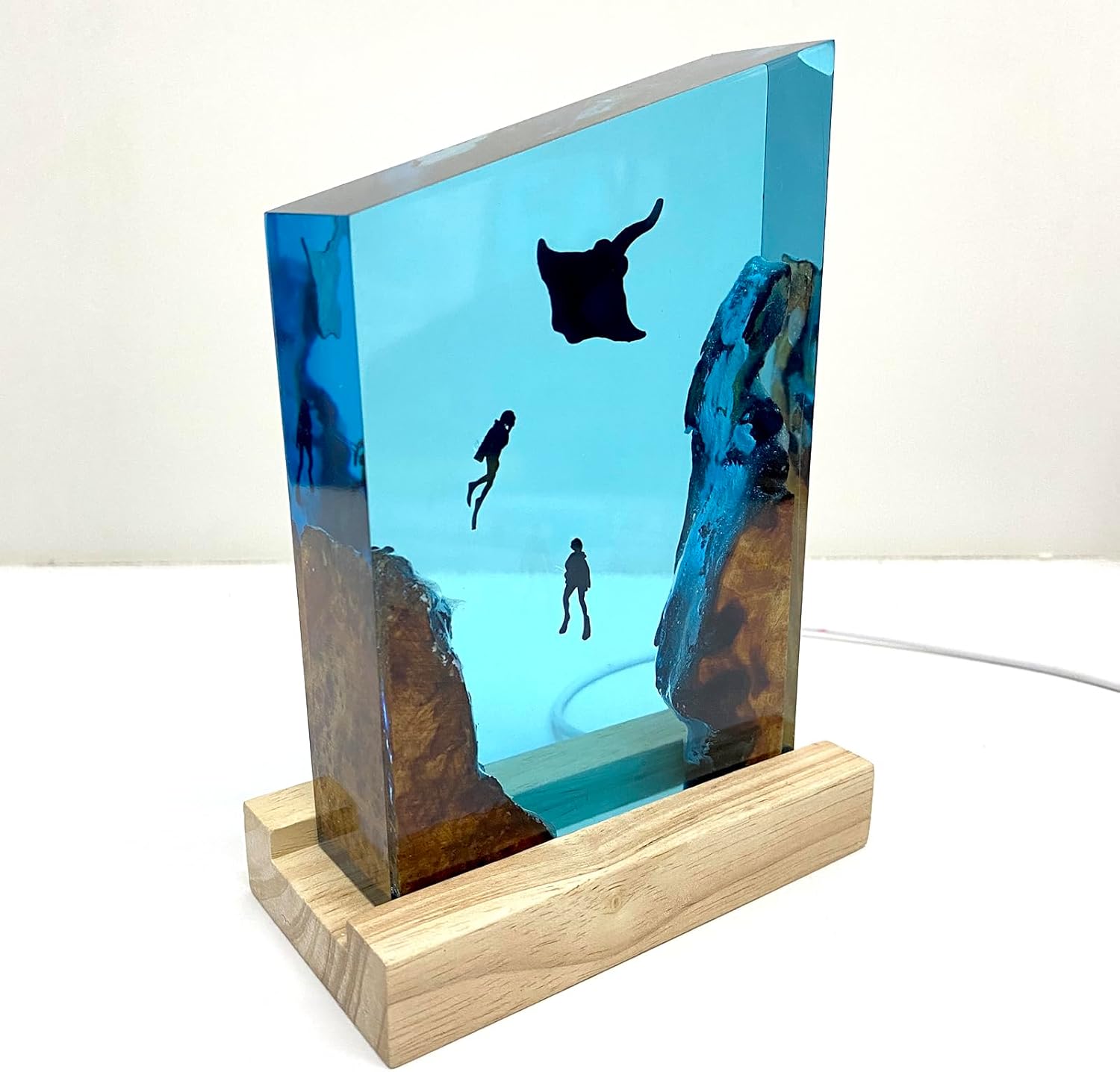 A Grand Resin Night Light with Simulated Ocean Landscapes, bat Fish, and Divers. Artistic Home Decoration, Birthday Gift Handmade from Resin and Solid Wood.