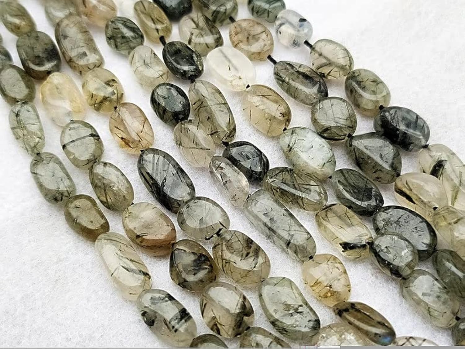 Perles rutile noir multicolores pour imaginer vos propres colliers d'été