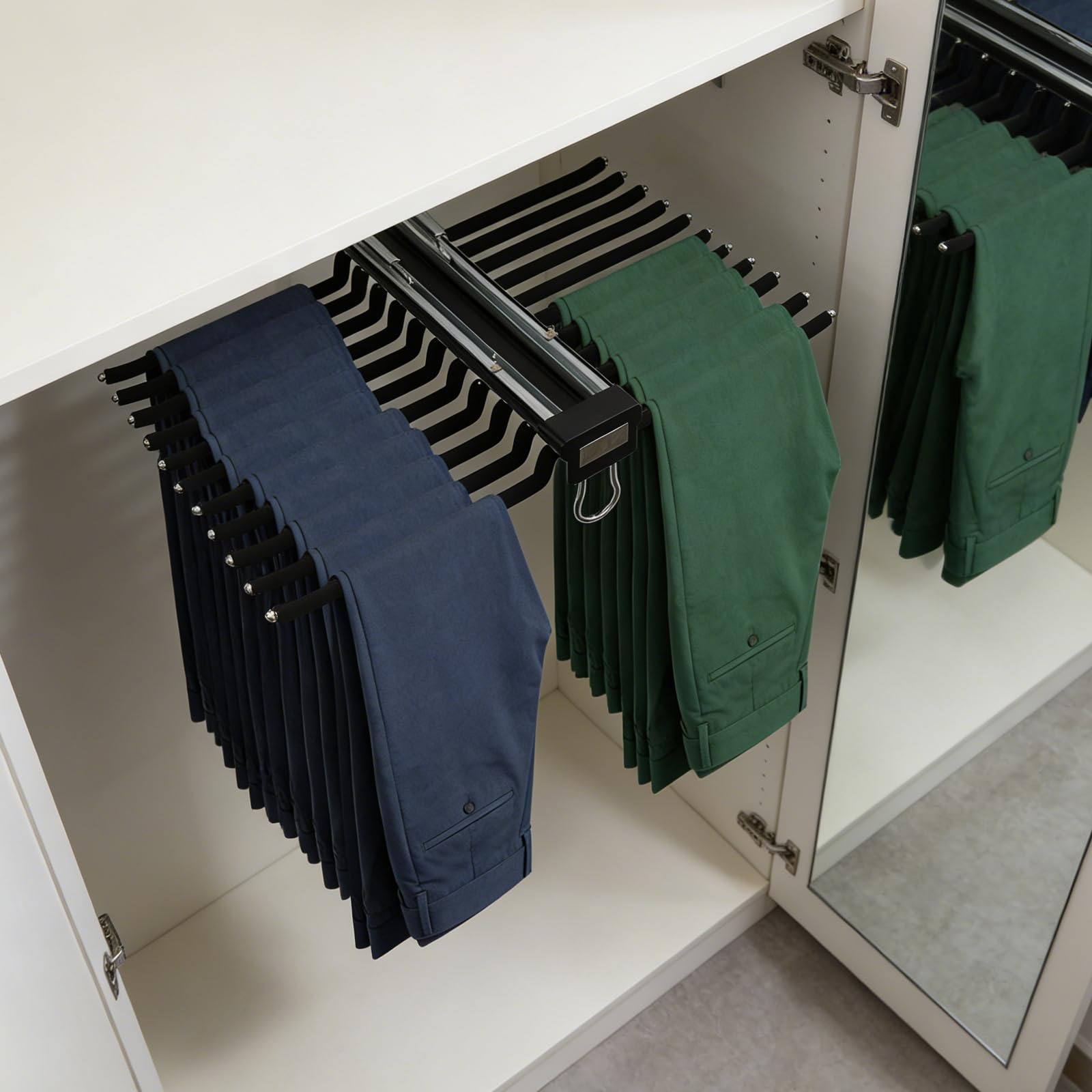 Percha para pantalones extensible, multifuncional con 22 brazos, extensión para pantalones, extensible, ahorra espacio, con capacidad de carga de 15 kg (negro)