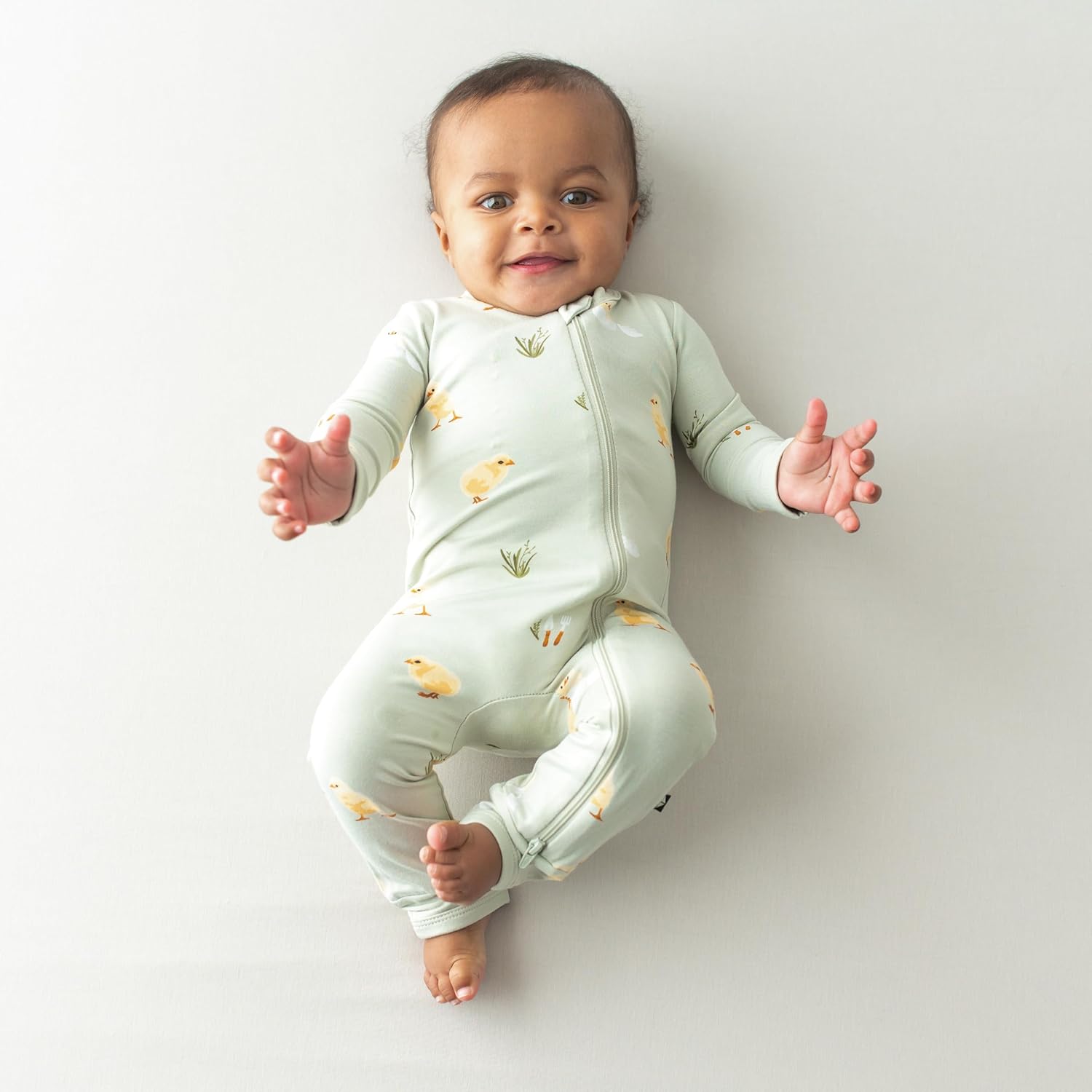 KYTE BABY Soft Bamboo from Rayon Long Sleeve Unisex Bodysuit, 0-24 Months