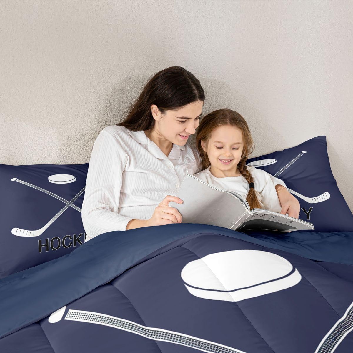 Erosebridal Ice Hockey Comforter Set Queen, Ball Sports Gaming Bedding Set Ice Hockey Gifts for Boys, Equipments Stick and Puck Quilt Winter Sports Games Duvet Insert with 2 Pillow Cases, Dark Blue