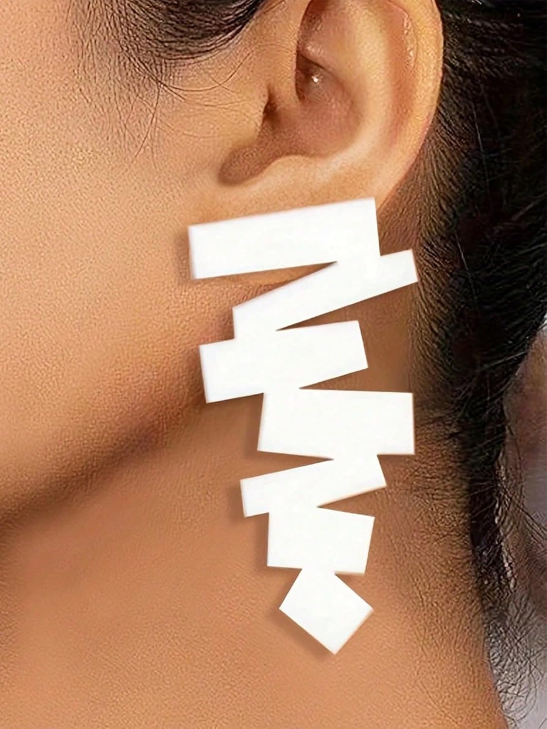 White Earrings Asymmetrical Shaped Versatile Earrings for Women Fashion Jewelry Trendy Accessories