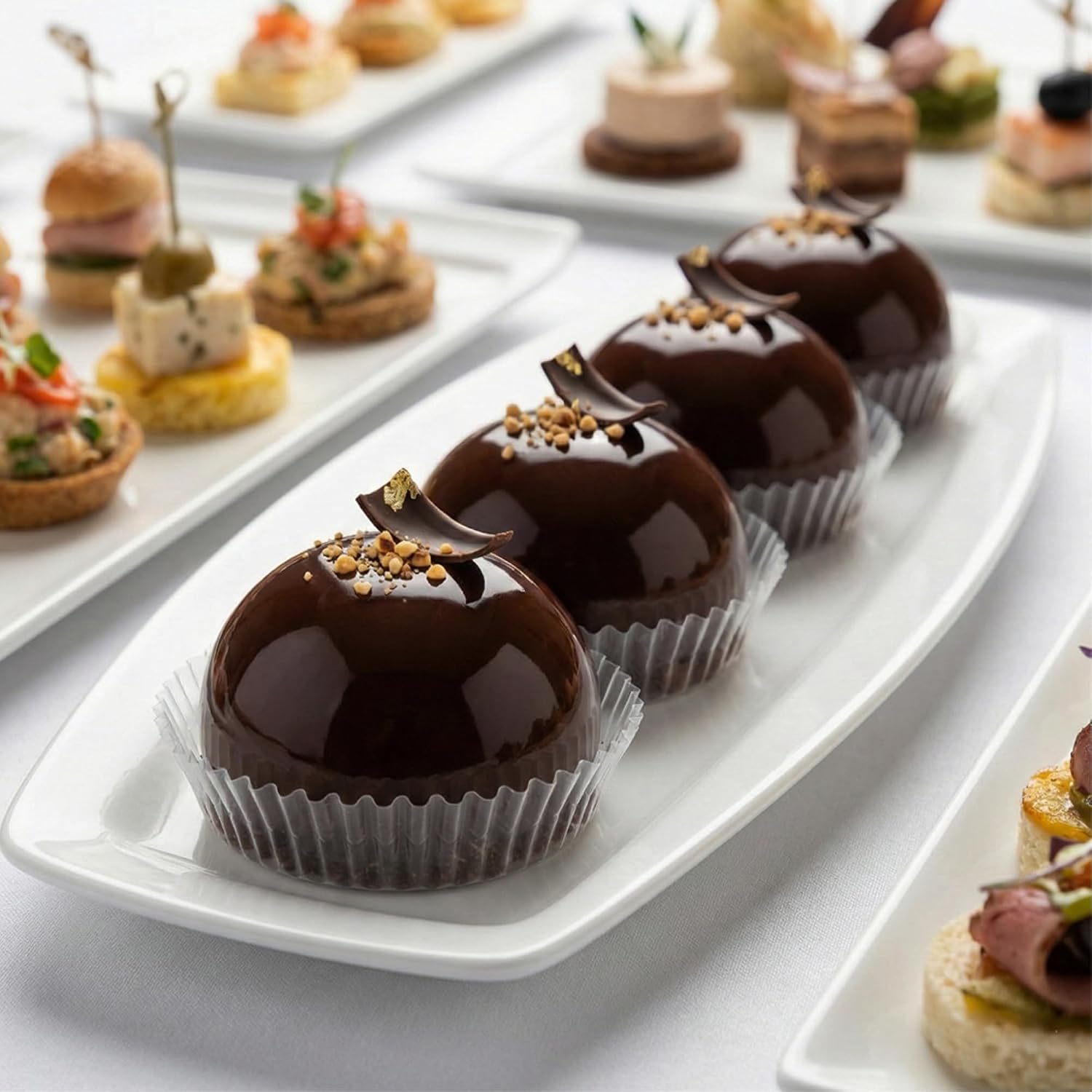 Restaurantware 2 Ounce Mini Cupcake Liners 200 Greaseproof Mini Muffin Papers - Disposable Peel Off Clear Plastic Clear Cupcake Wrappers For Desserts or Foods For Weddings Birthday Parties