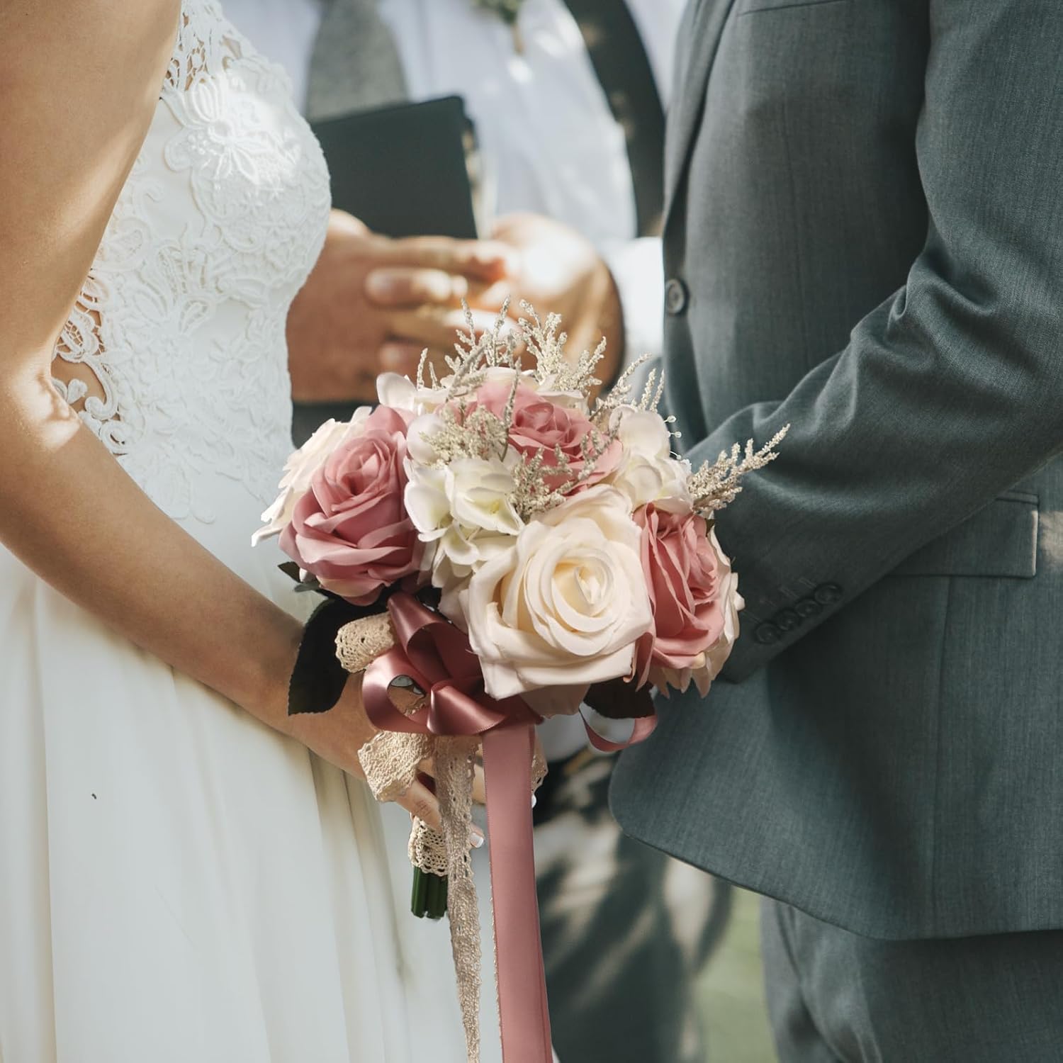 LEIFENY Wedding Bouquets for Bride, Champagne White & Pink Bridal Bridesmaid Wedding Flowers, Artificial Toss Rose for Civil Ceremony (Hollow Lace Ribbon Handle)