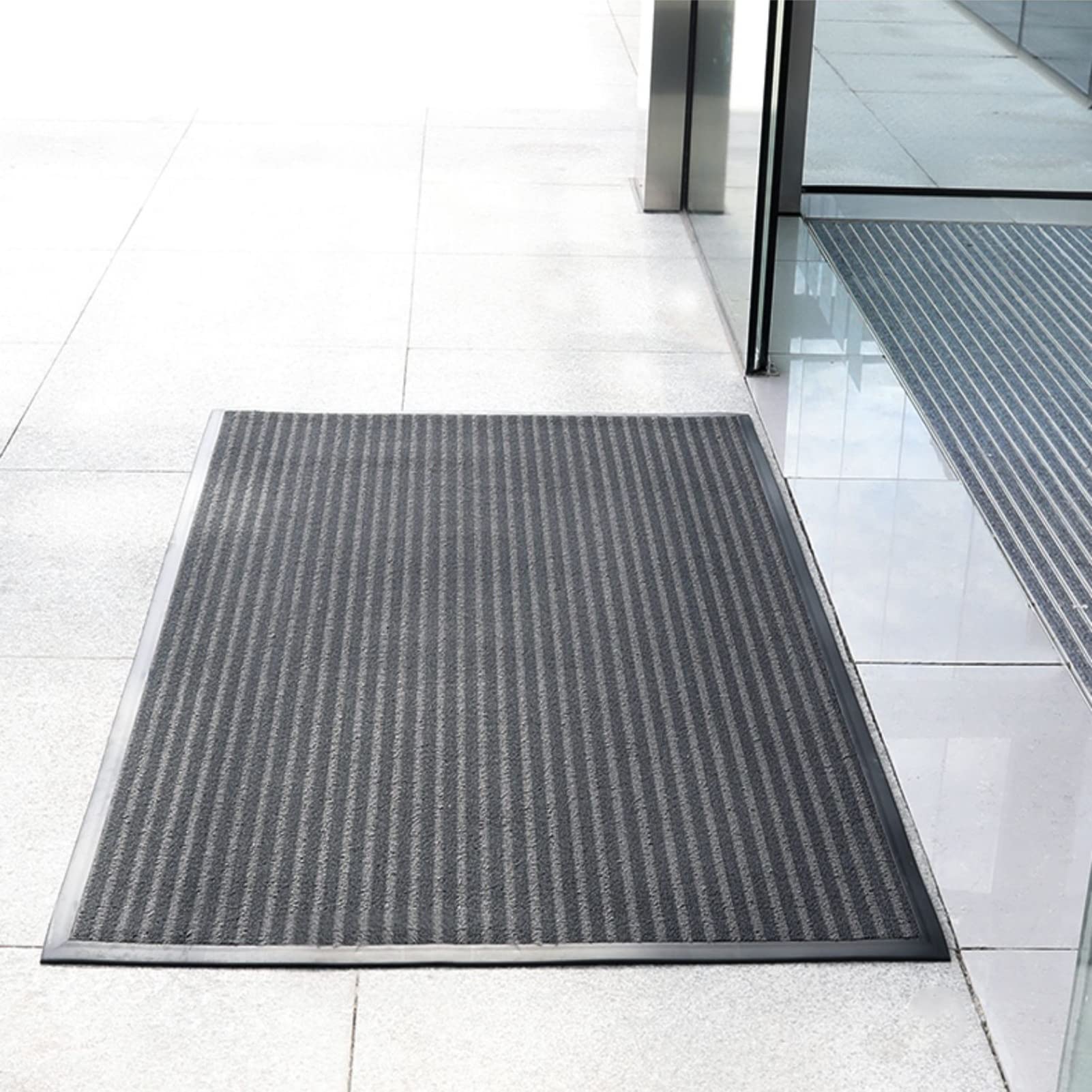 Tapis de porte imperméable d'hiver grand format pour protéger le couloir