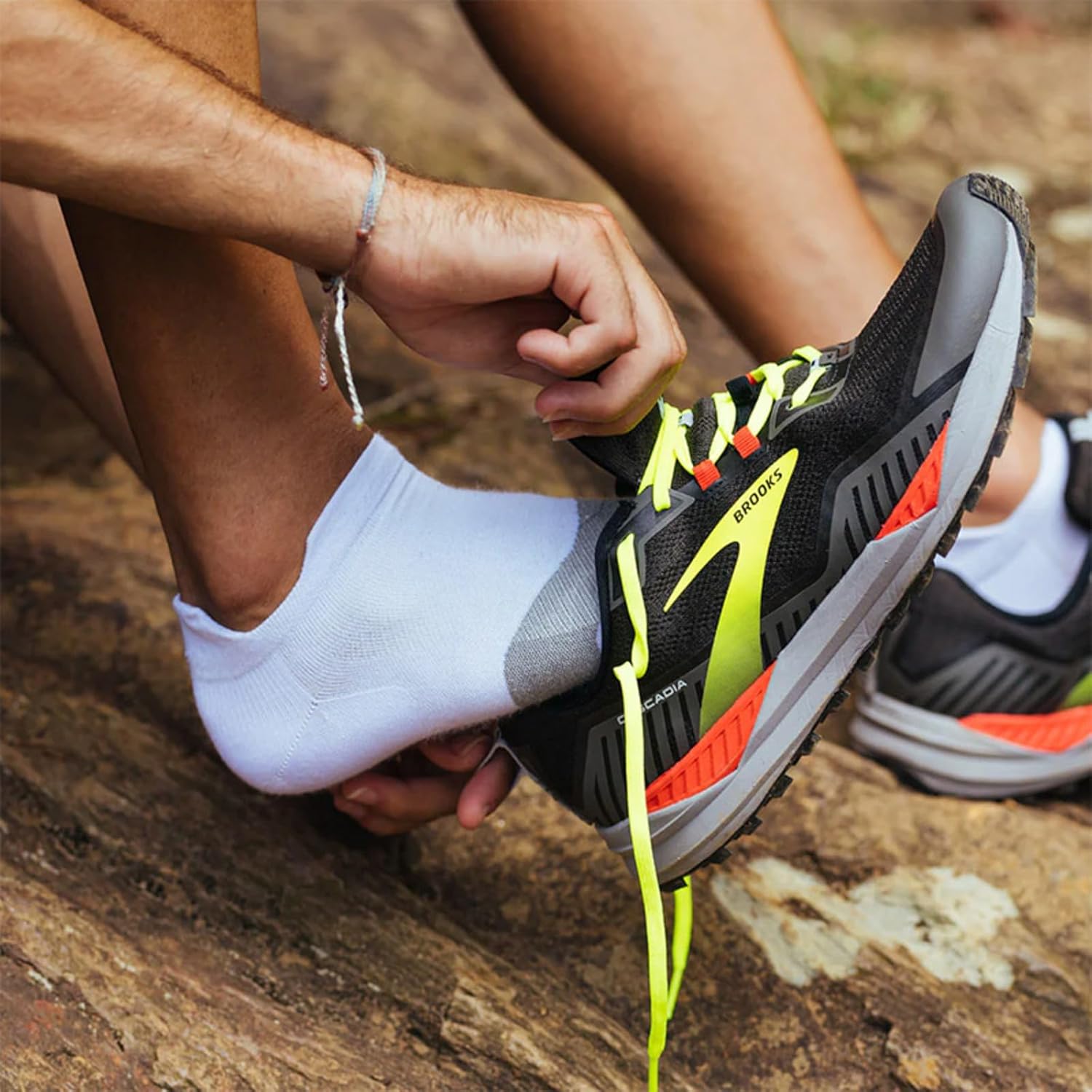 Feetures Merino 10 Max Cushion No Show Tab Ankle Socks - Wool Socks for Women & Men - (1 Pair)