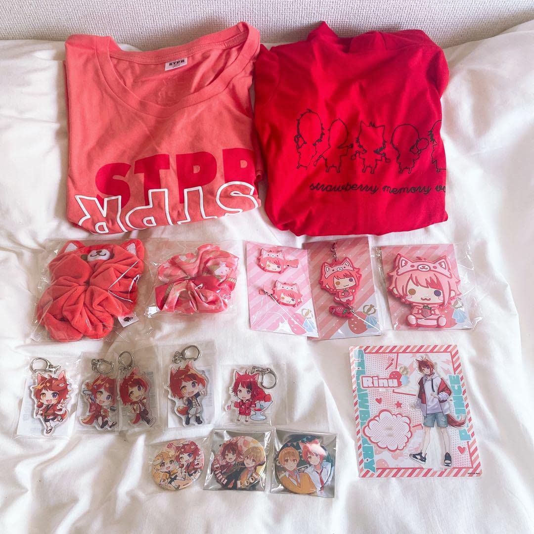 Amazon.co.jp: すとぷり 莉犬くん グッズ まとめ売り Tシャツ アクキー