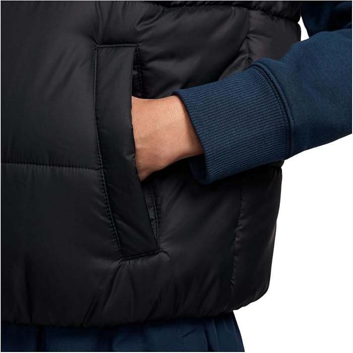 Женские Nike Sportswear Therma-FIT Synthetic Fill Classic Vest — фото 5