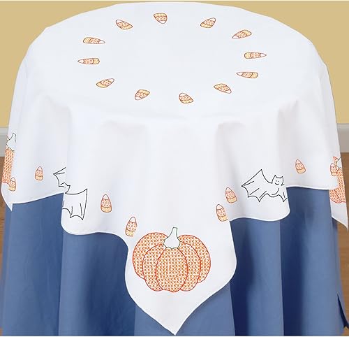 Jack Dempsey Needle Art Decoración de mesa con borde Perle blanco estampado 35 "X35"-Halloween