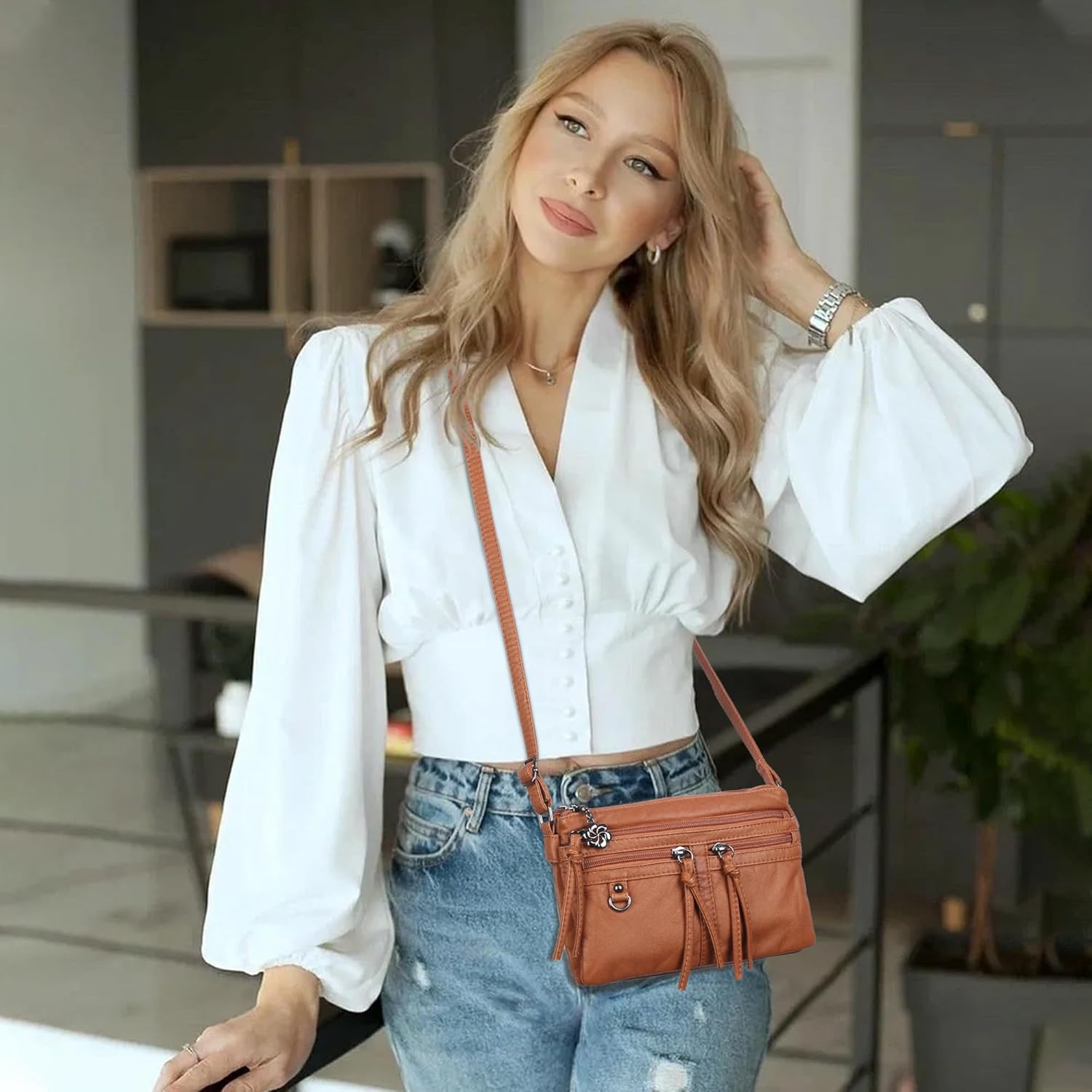 Angel Kiss Small Crossbody Bag for Women Leather Crossbody Purse Triple Compartments Cell Phone Purse Shoulder Bags for Women